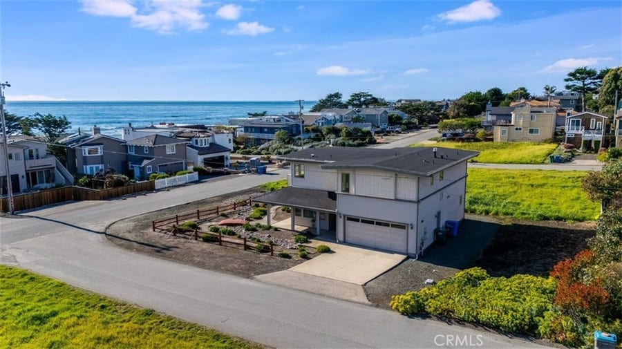 Property photo for 305 Ivar Street, Cambria, CA