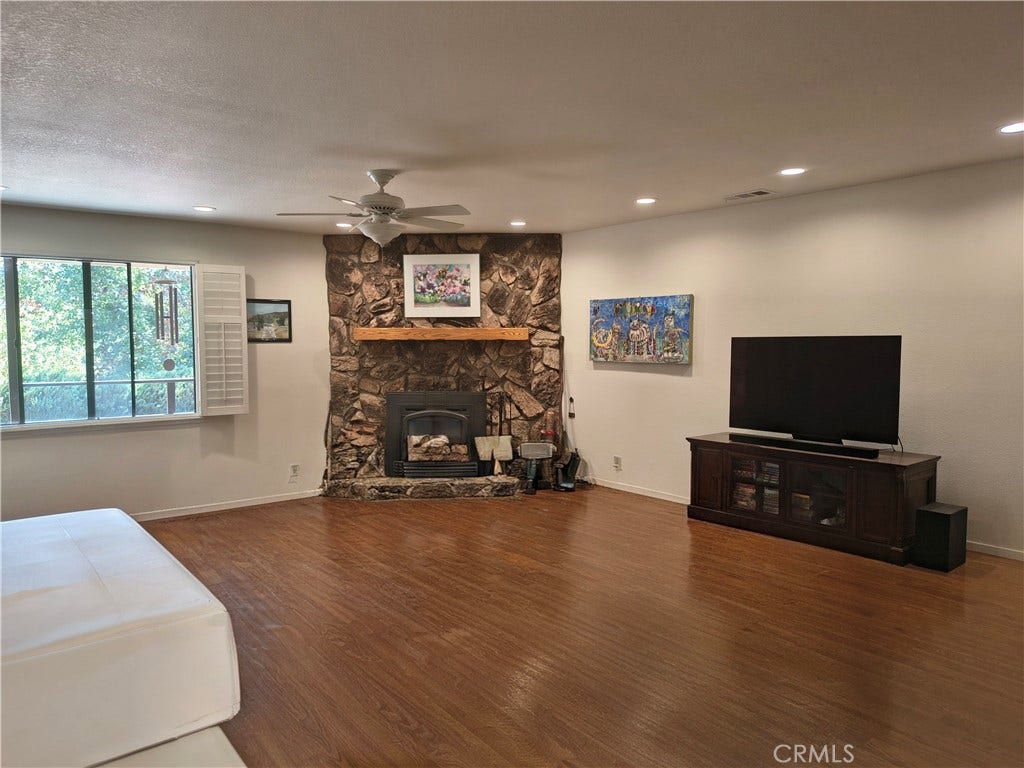 10185 Santa Ana, Atascadero, CA 93422 Living/great room