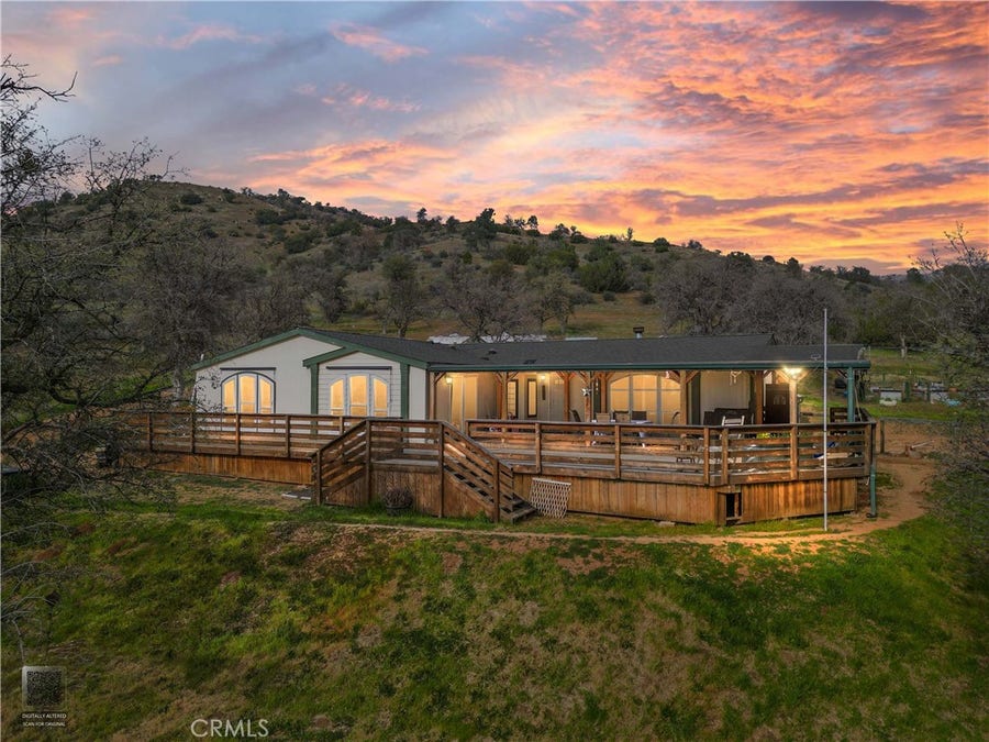 Property photo for 42100 Buckeye, Caliente, CA