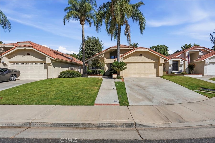 Property photo for 8012 Chaucer Street, Bakersfield, CA