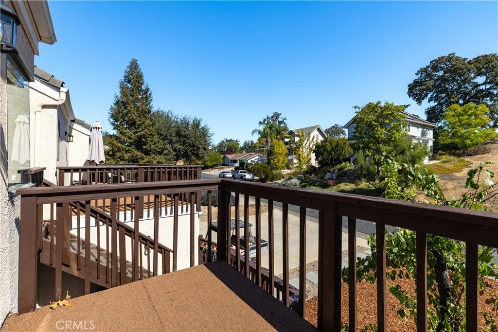 4621 Ibis, Paso Robles, CA 93446 Living room deck