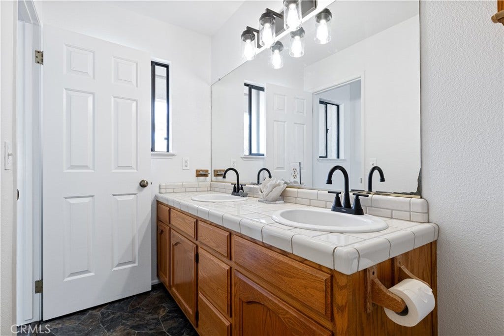 4621 Ibis, Paso Robles, CA 93446 guest bath