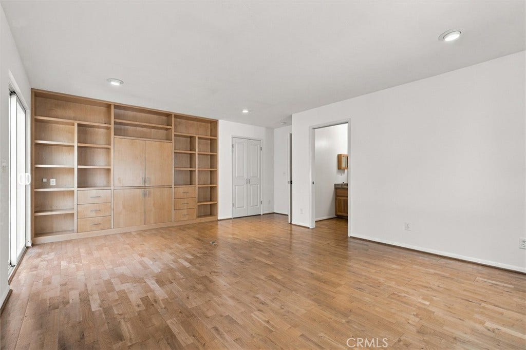 Main Level Primary ensuite