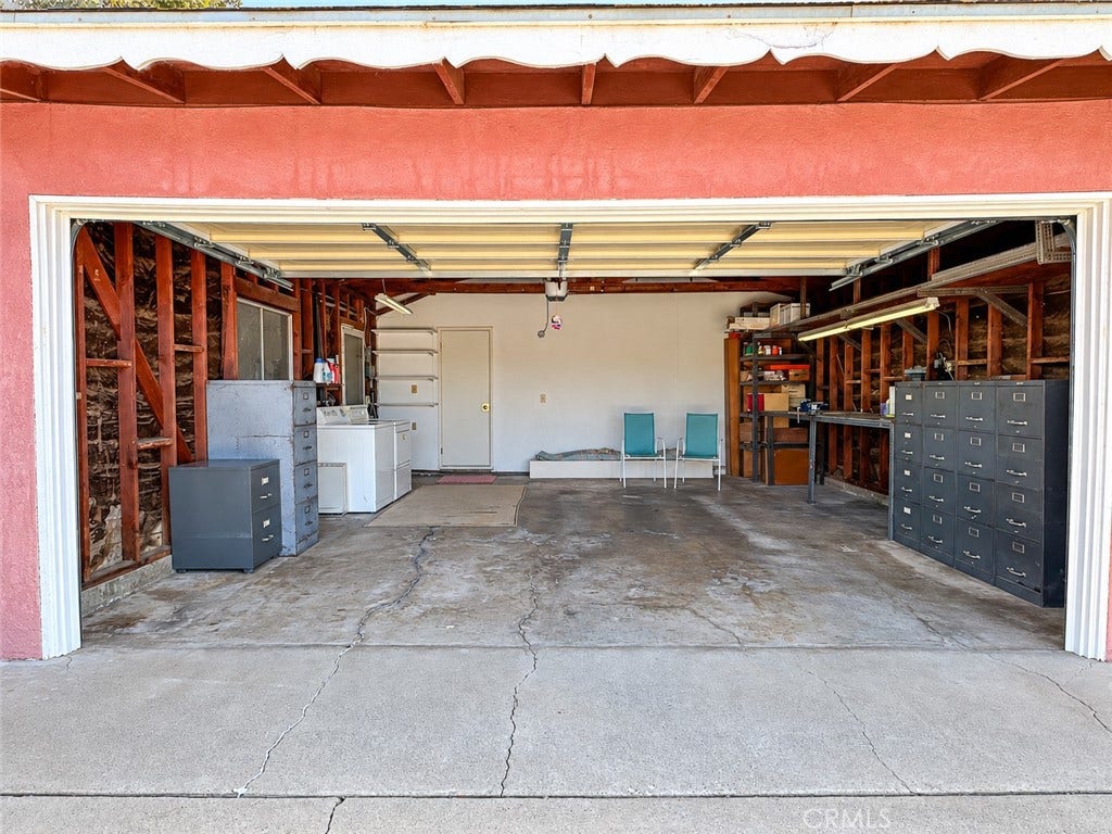 2304 Otto Lane, Bakersfield, CA 93308 2304 Otto Lane, Bakersfield, CA 93308