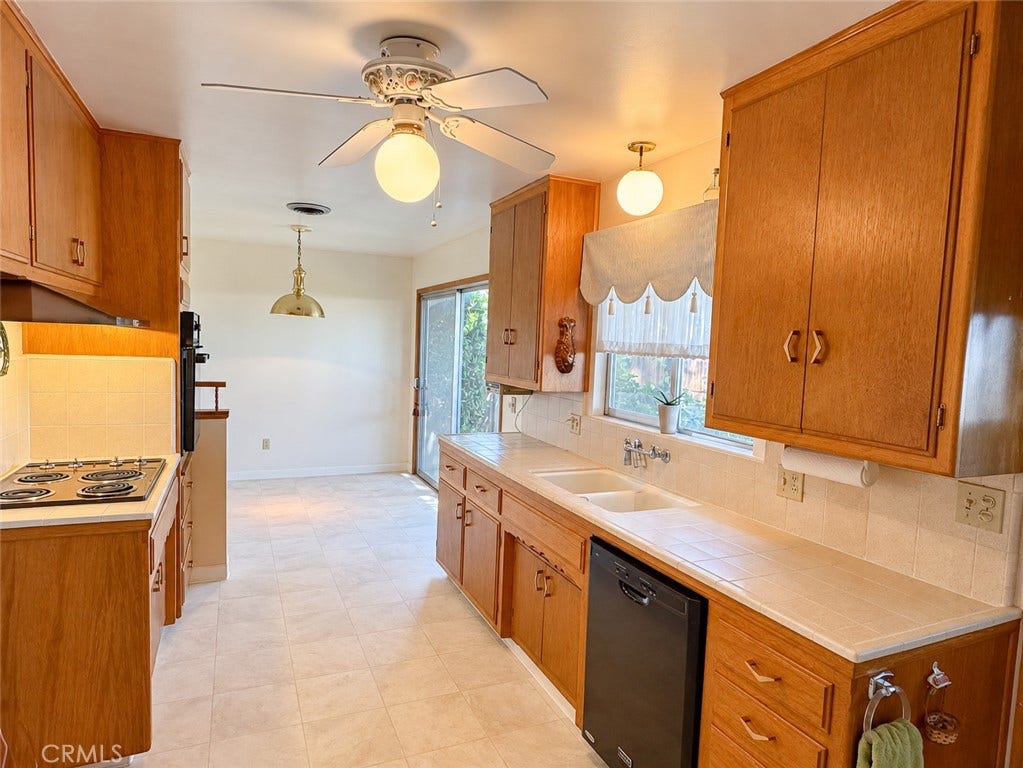 2304 Otto Lane, Bakersfield, CA 93308 2304 Otto Lane, Bakersfield, CA 93308