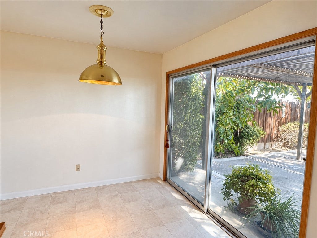 2304 Otto Lane, Bakersfield, CA 93308 2304 Otto Lane, Bakersfield, CA 93308