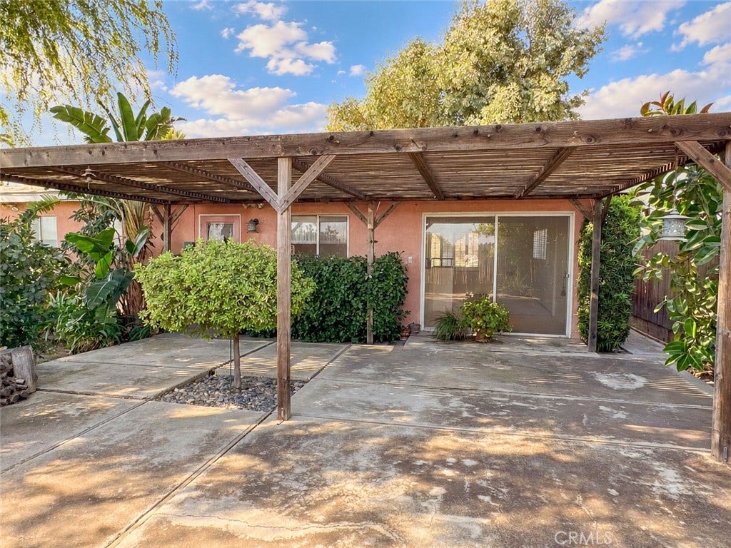 2304 Otto Lane, Bakersfield, CA 93308 2304 Otto Lane, Bakersfield, CA 93308