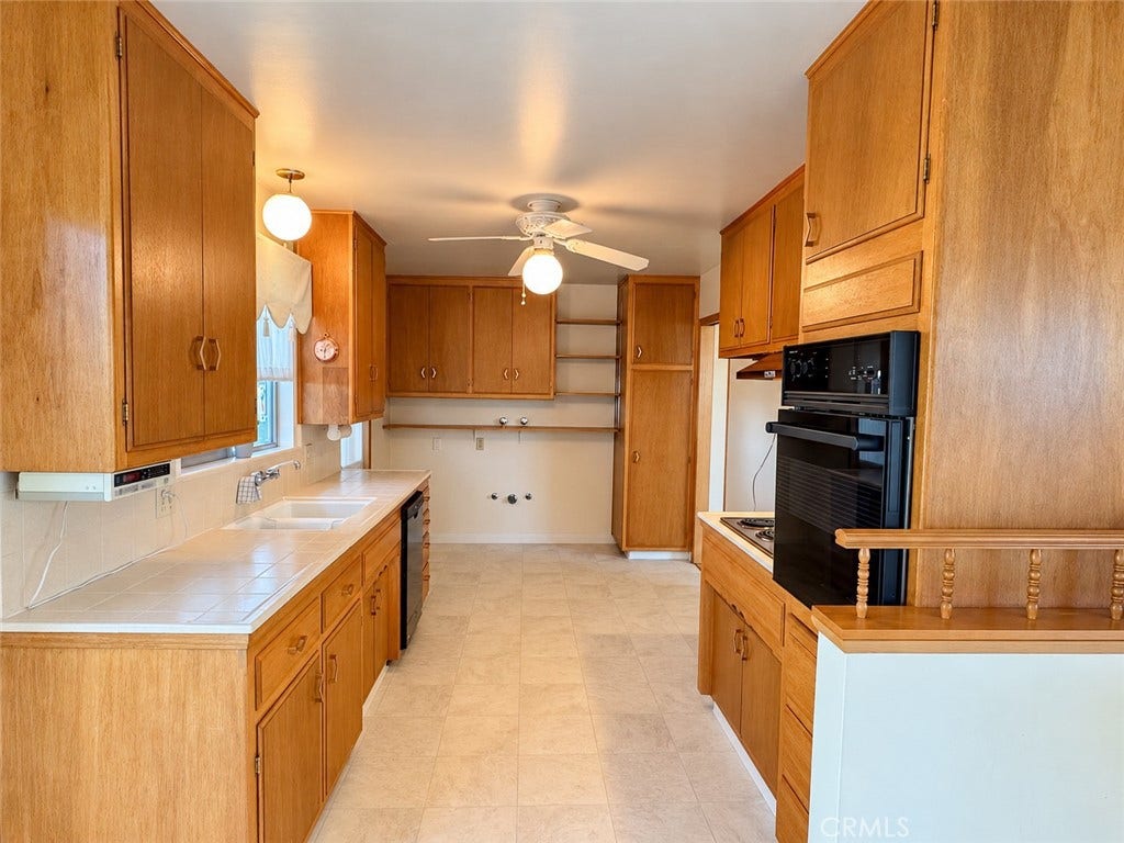 2304 Otto Lane, Bakersfield, CA 93308 2304 Otto Lane, Bakersfield, CA 93308