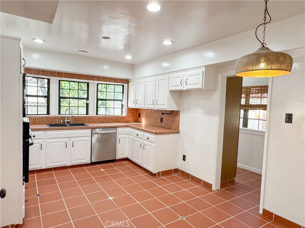 159 A Street, Bakersfield, CA 93304 159 A Street, Bakersfield, CA 93304