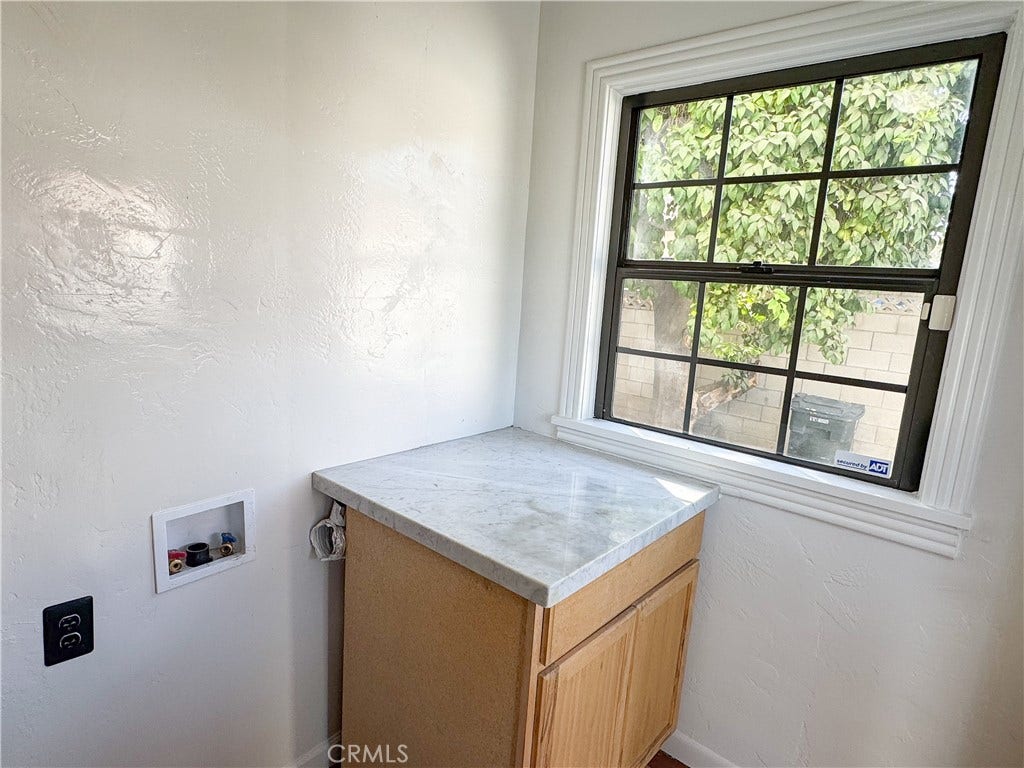 159 A Street, Bakersfield, CA 93304 159 A Street, Bakersfield, CA 93304