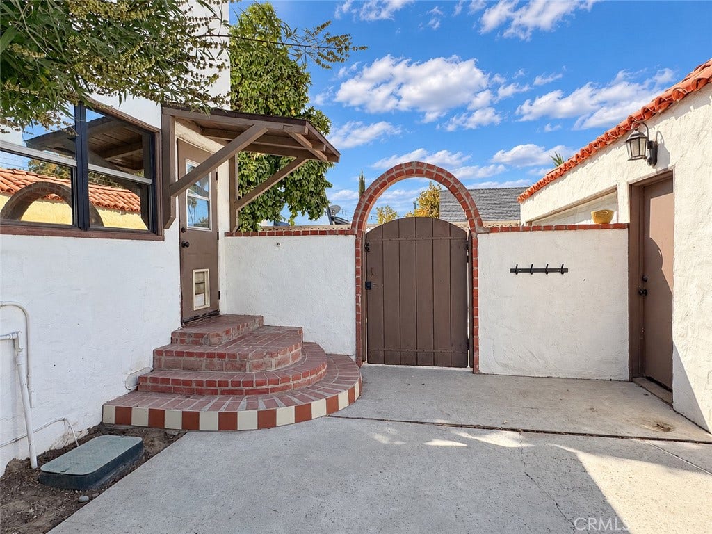 159 A Street, Bakersfield, CA 93304 159 A Street, Bakersfield, CA 93304