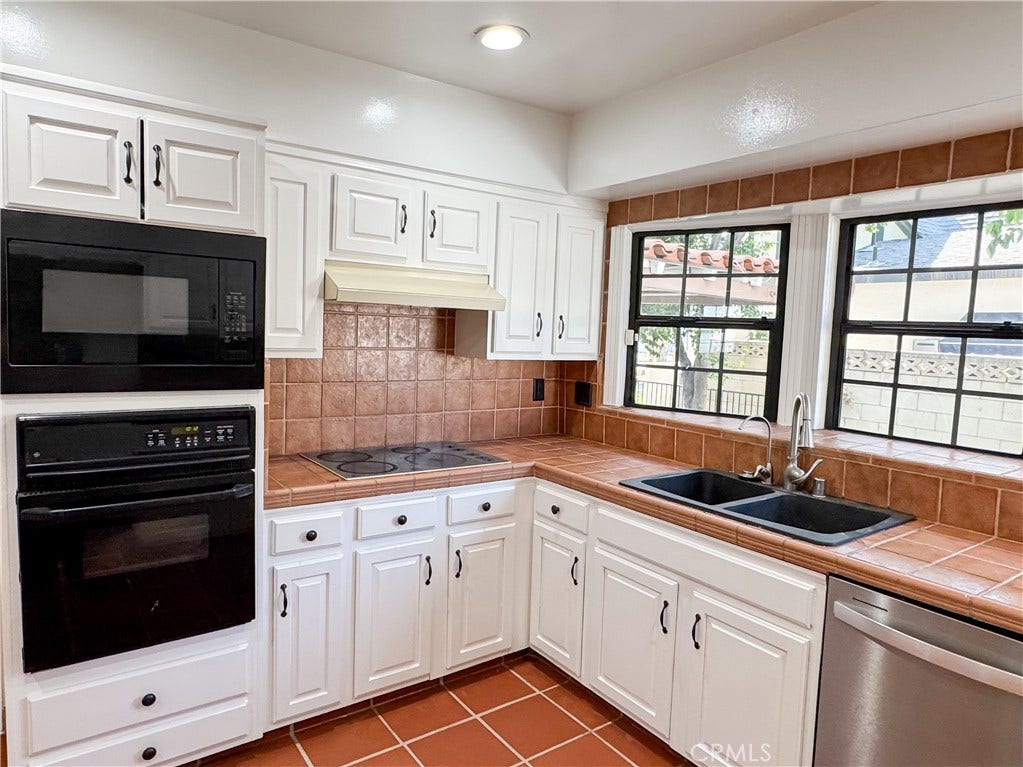 159 A Street, Bakersfield, CA 93304 159 A Street, Bakersfield, CA 93304