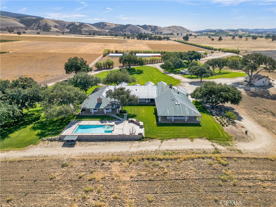 Property photo for 52540 Bradley Lockwood Road, Bradley, CA