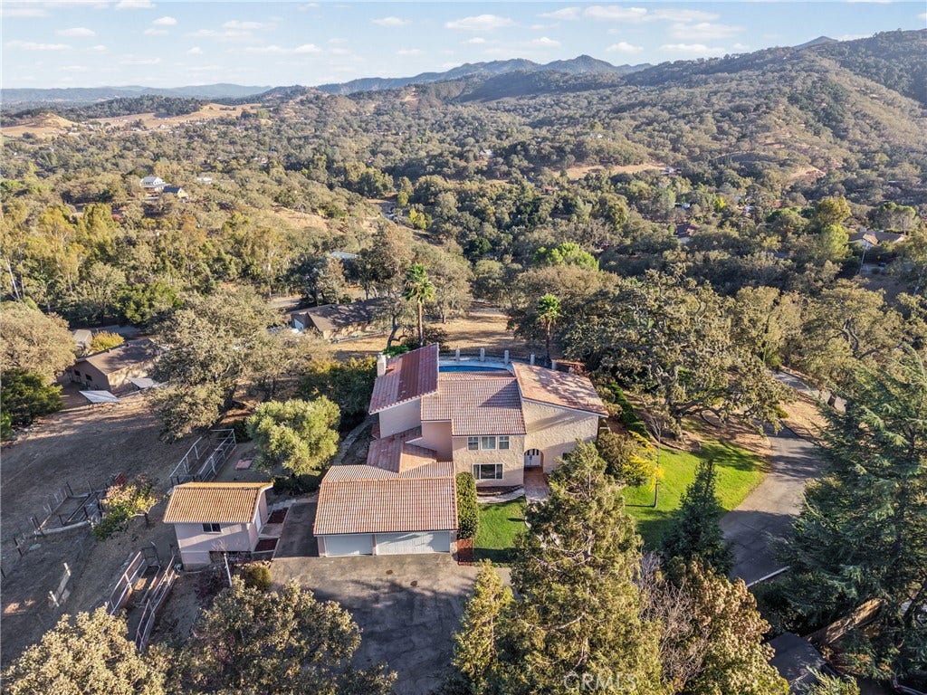 10080 Andrita, Atascadero, CA 93422