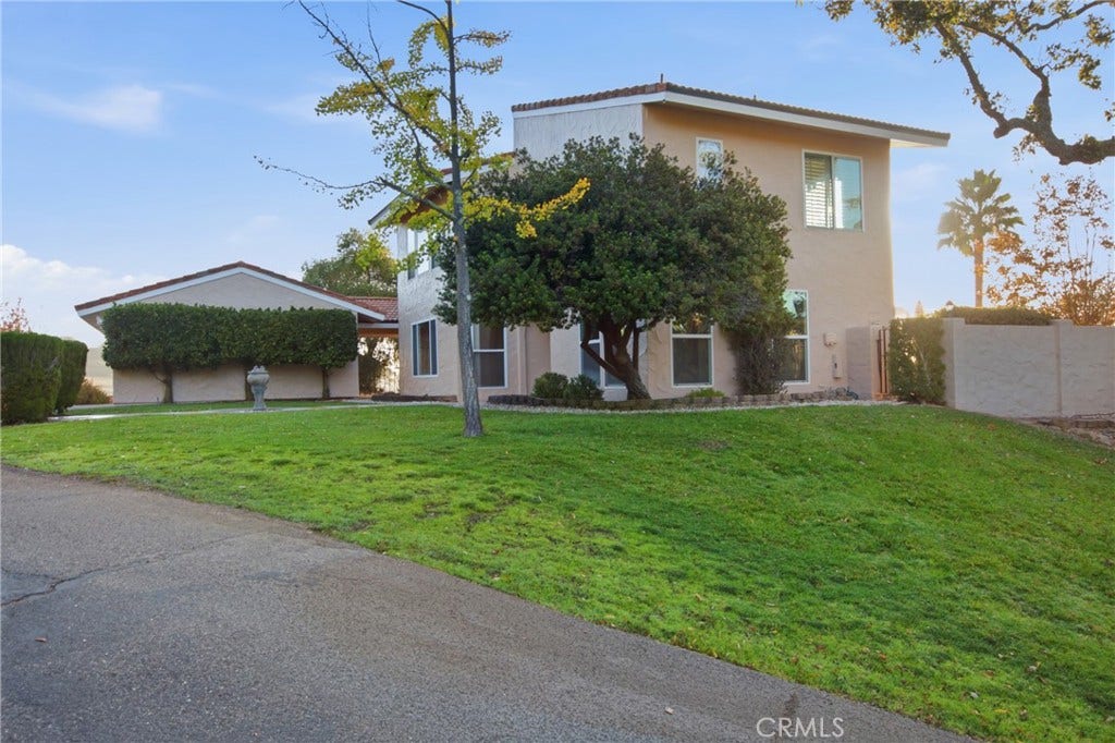 10080 Andrita, Atascadero, CA 93422