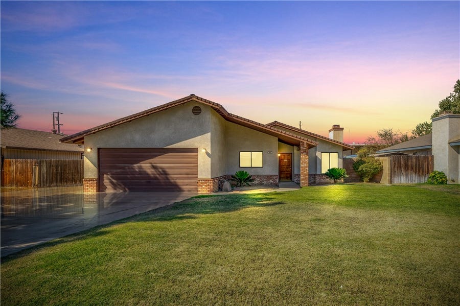 Property photo for 613 S Olive, Bakersfield, CA