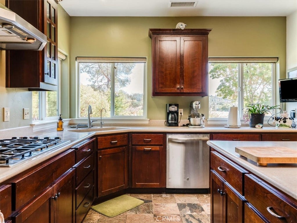 1575 Parkhill Road, Santa Margarita, CA 93453 1575 Parkhill Road, Santa Margarita, CA 93453