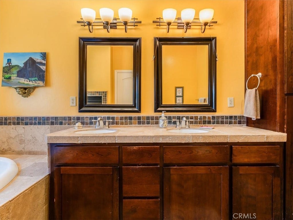 1575 Parkhill Road, Santa Margarita, CA 93453 1575 Parkhill Road, Santa Margarita, CA 93453