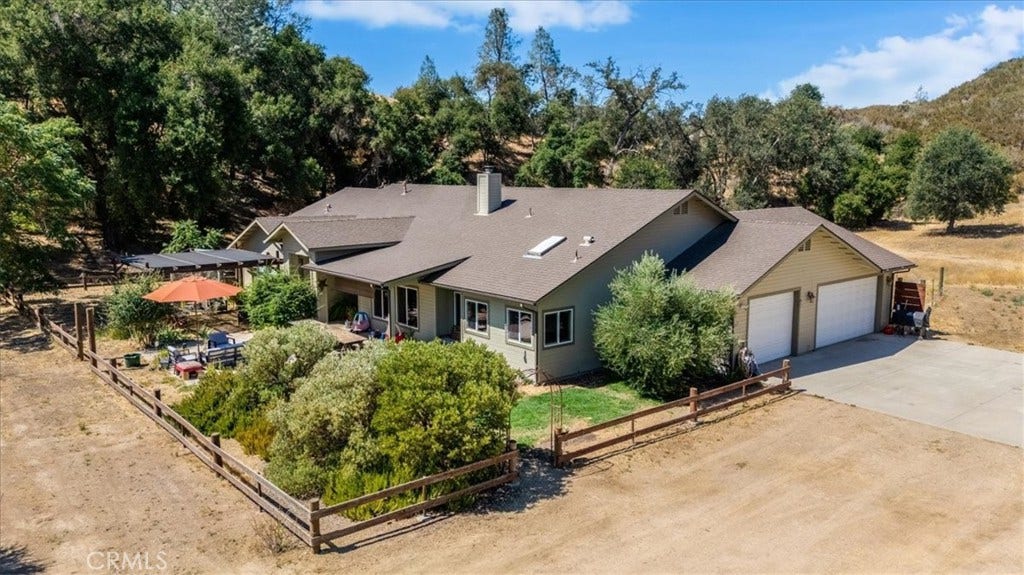 1575 Parkhill Road, Santa Margarita, CA 93453 1575 Parkhill Road, Santa Margarita, CA 93453
