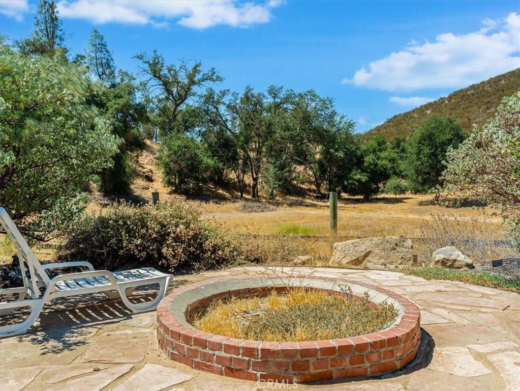 1575 Parkhill Road, Santa Margarita, CA 93453 1575 Parkhill Road, Santa Margarita, CA 93453