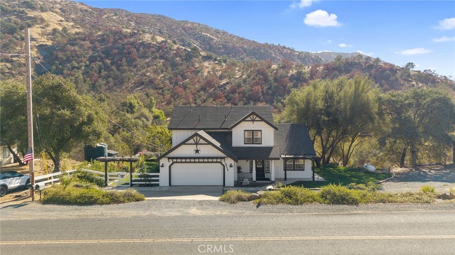 Property photo for 38119 Balch Park Road, Springville, CA