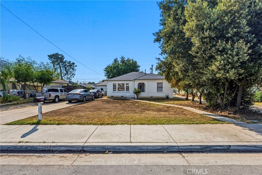 Property photo for 1713 Bernard Street, Bakersfield, CA