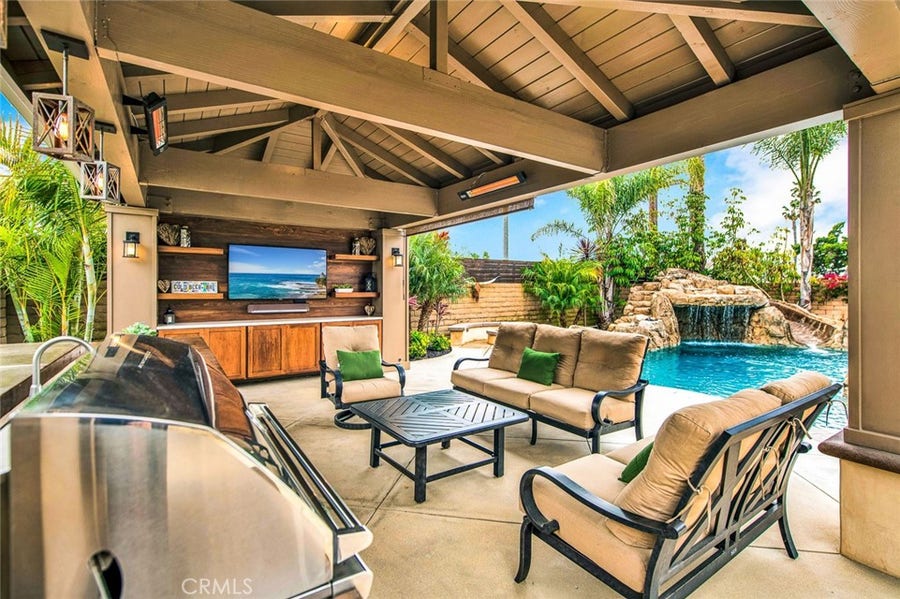 Property photo for 9628 Shimizu River Circle, Fountain Valley, CA