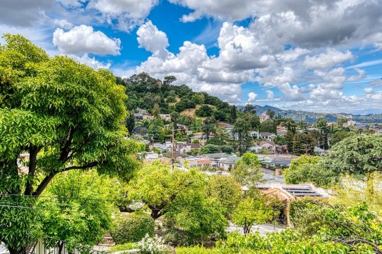 Property photo for 1122 Yale Drive, Glendale, CA