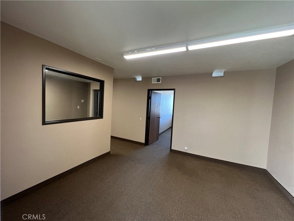 25201 La Paz Road, #203A, Laguna Hills, CA 92653 25201 La Paz Road, #203A, Laguna Hills, CA 92653