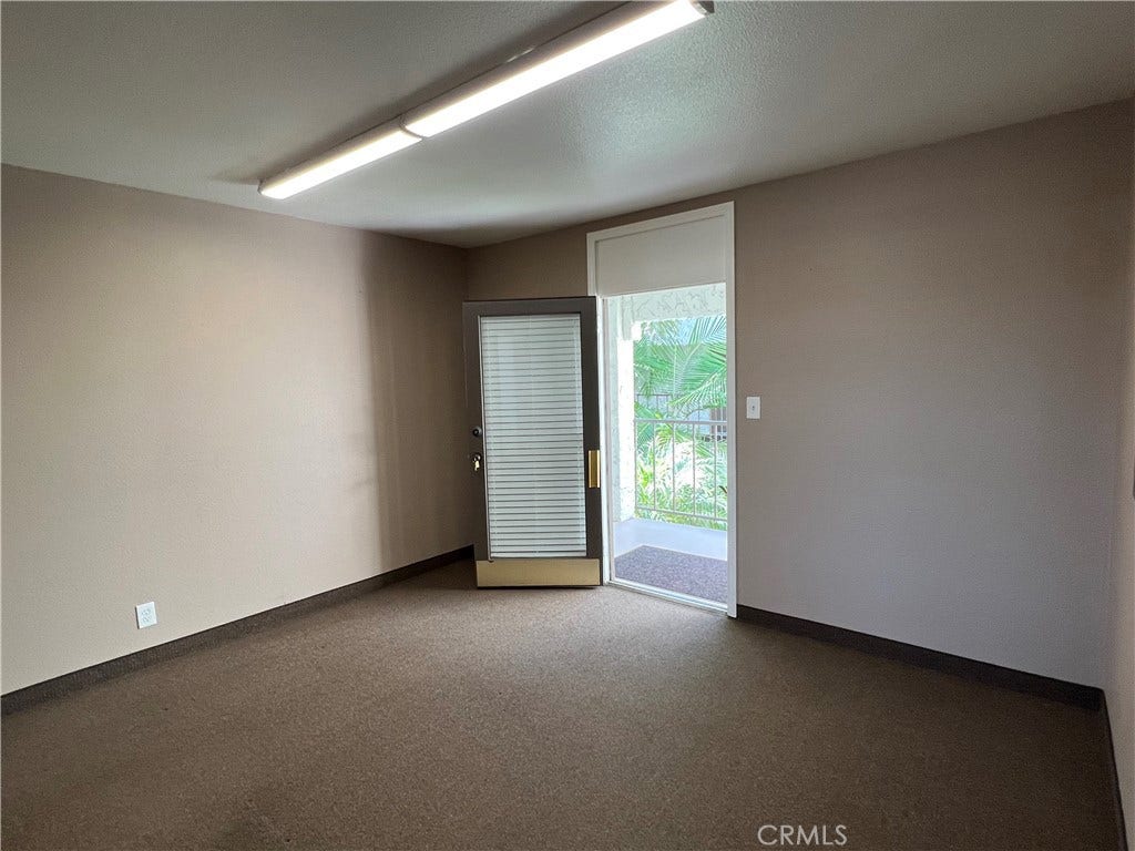 25201 La Paz Road, #203A, Laguna Hills, CA 92653 25201 La Paz Road, #203A, Laguna Hills, CA 92653