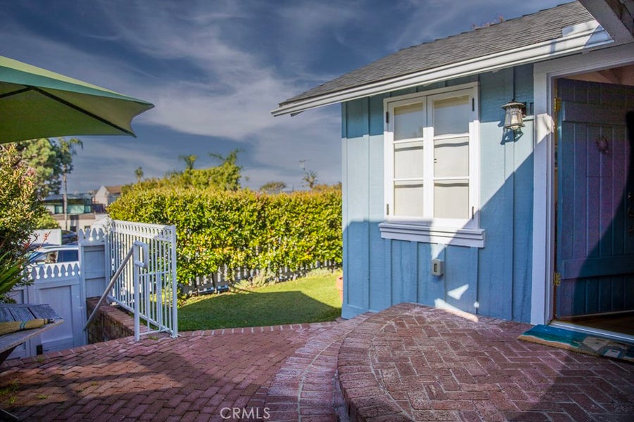 Property photo for 1086 Glenneyre Street, Laguna Beach, CA