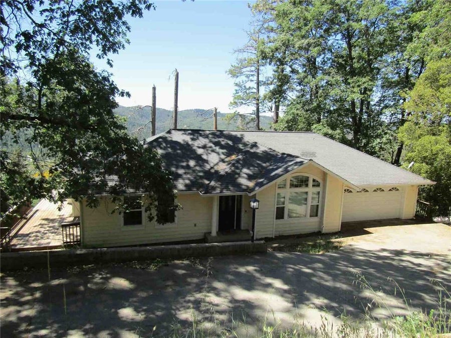 Property photo for 9541 Fox Drive, Cobb, CA