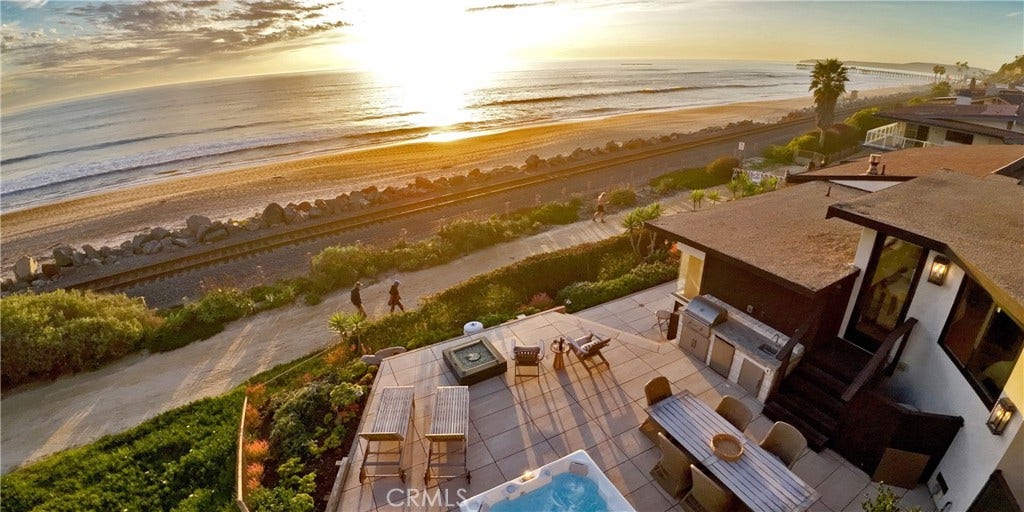328 Boca Del Canon, San Clemente, CA 92672 328 Boca Del Canon, San Clemente, CA 92672