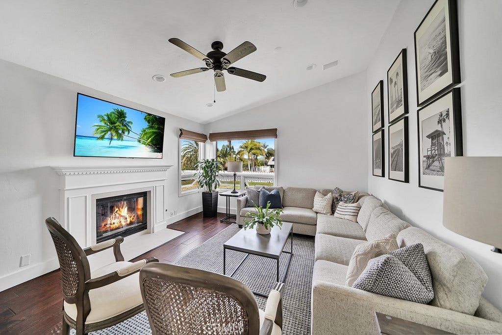2897 Calle Heraldo, San Clemente, CA 92673 Family Room