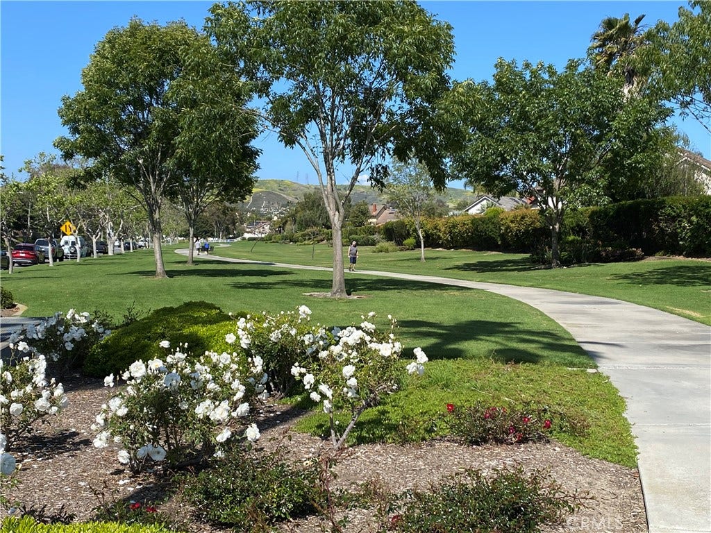 2897 Calle Heraldo, San Clemente, CA 92673 Walk to the Forster Ranch Greenbelt
