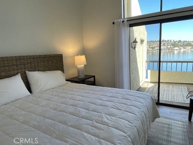 27793 Rota, #14, Mission Viejo, CA 92692 Primary Bedroom with King Sized Bed