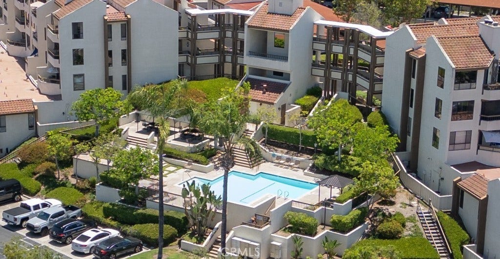 27793 Rota, #14, Mission Viejo, CA 92692 Aerial View of Complex and Pool