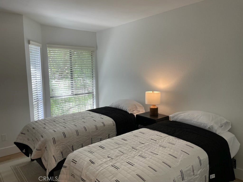 27793 Rota, #14, Mission Viejo, CA 92692 Guest Bedroom with 2 twin beds