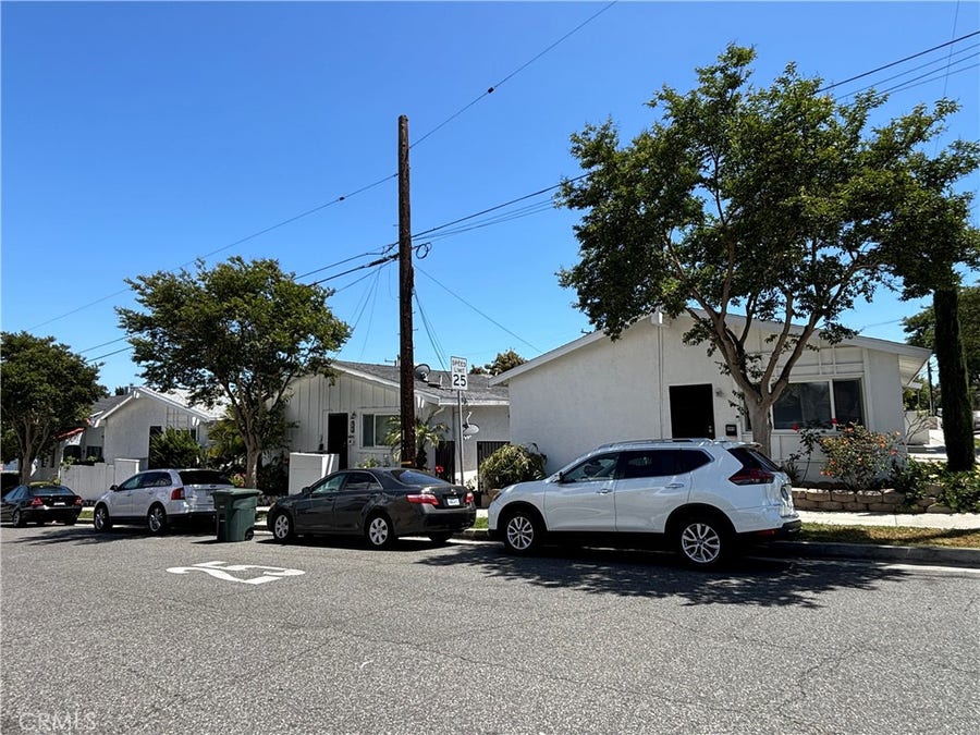 Property photo for 989 W 2nd Street, San Pedro, CA