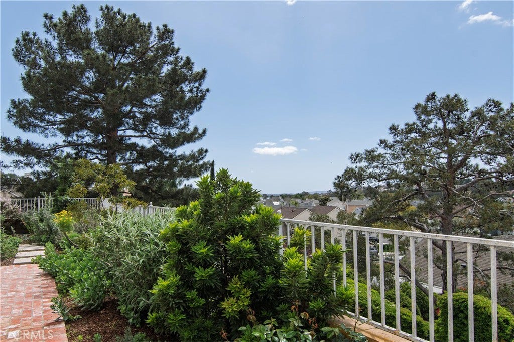 28242 Elmwood, Mission Viejo, CA 92692 28242 Elmwood, Mission Viejo, CA 92692
