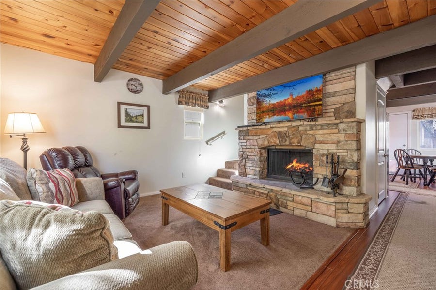 Property photo for 548 Moreno Lane, Sugarloaf, CA