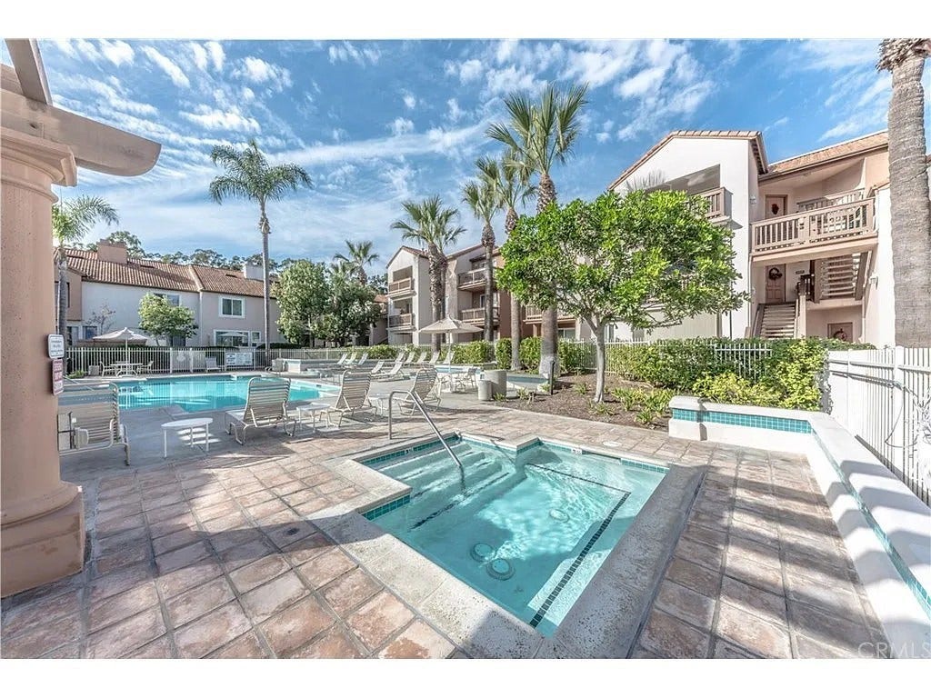25262 San Michele, Laguna Niguel, CA 92677 25262 San Michele, Laguna Niguel, CA 92677