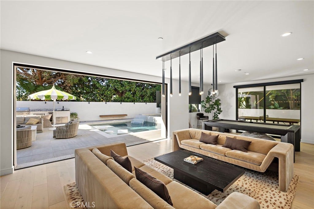 228 W Avenida Cordoba, San Clemente, CA 92672