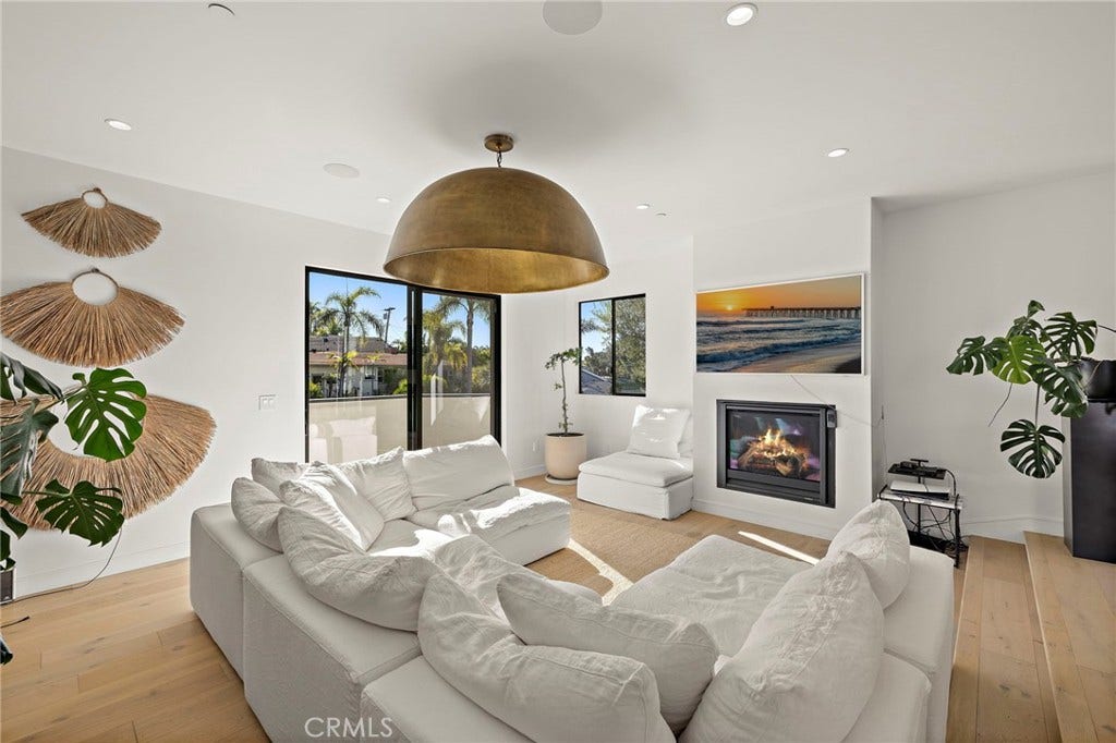 228 W Avenida Cordoba, San Clemente, CA 92672