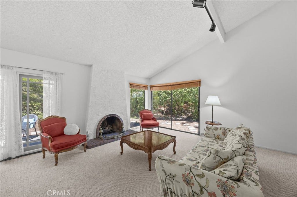 32471 Spyglass Court, San Juan Capistrano, CA 92675 Living Room