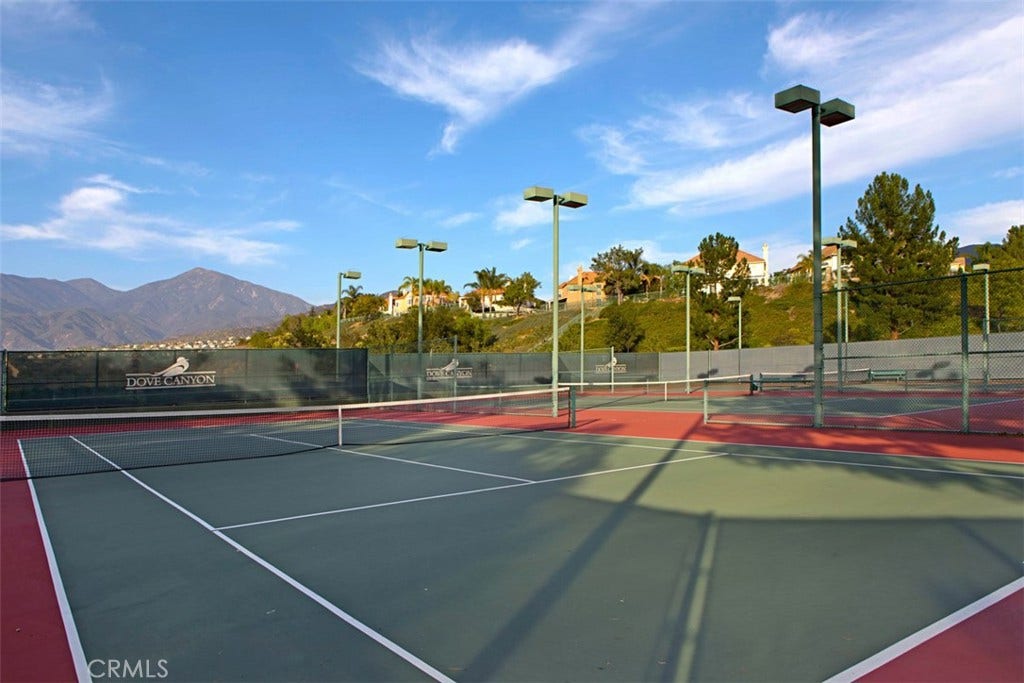 71 Golf Ridge Drive, Rancho Santa Margarita, CA 92679 Amenities - Tennis & Pickleball Courts