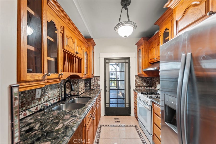 Property photo for 1065 Laguna, Los Angeles, CA