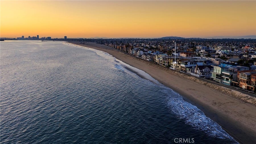Property photo for 10 66th Place, Long Beach, CA