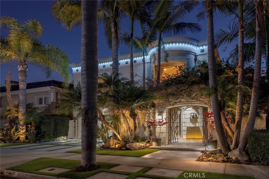 Property photo for 16631 Carousel, Huntington Beach, CA