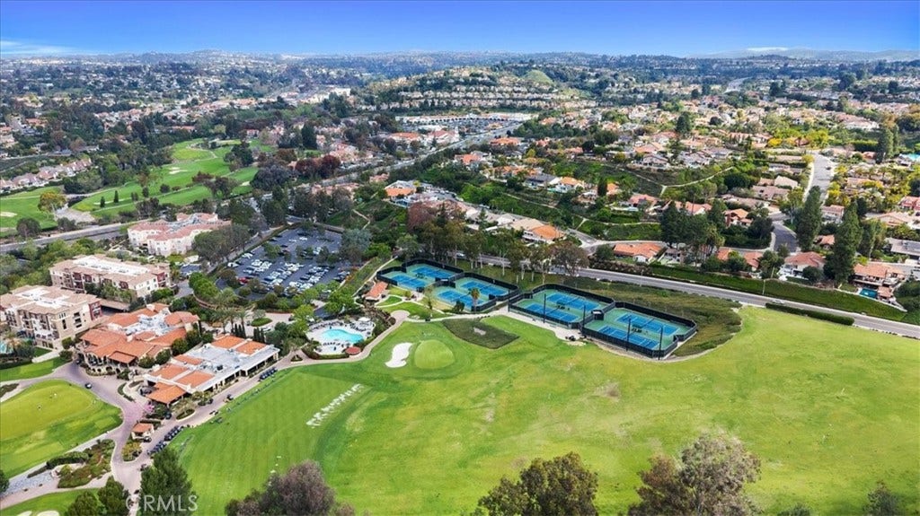 26562 Lucinda, Mission Viejo, CA 92691